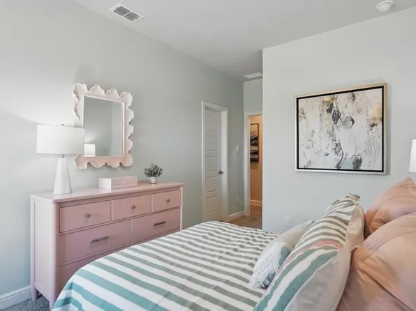 306 Lelo Ln, Mansfield, TX