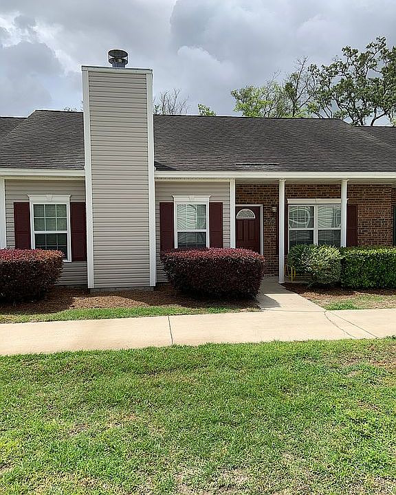 1st image of 74 White Oak Ct