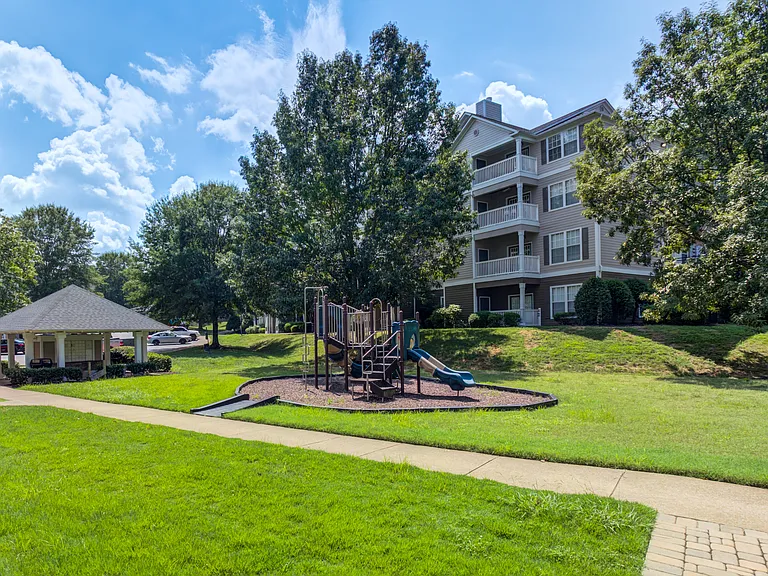 Marina Pointe — Photo 18