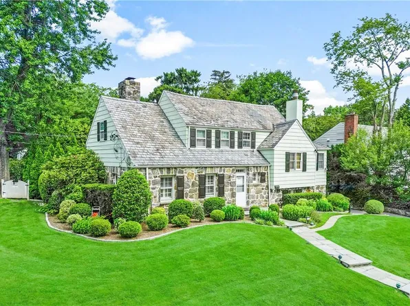 637 Fairway Avenue, Mamaroneck, NY 10543
