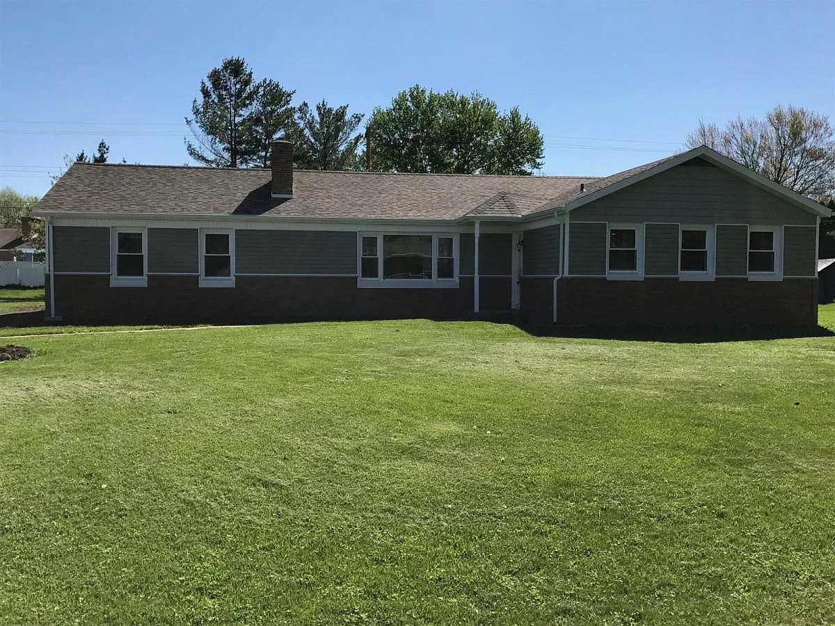 3 bed, 1726 sqft, $2,200 — Photo 1