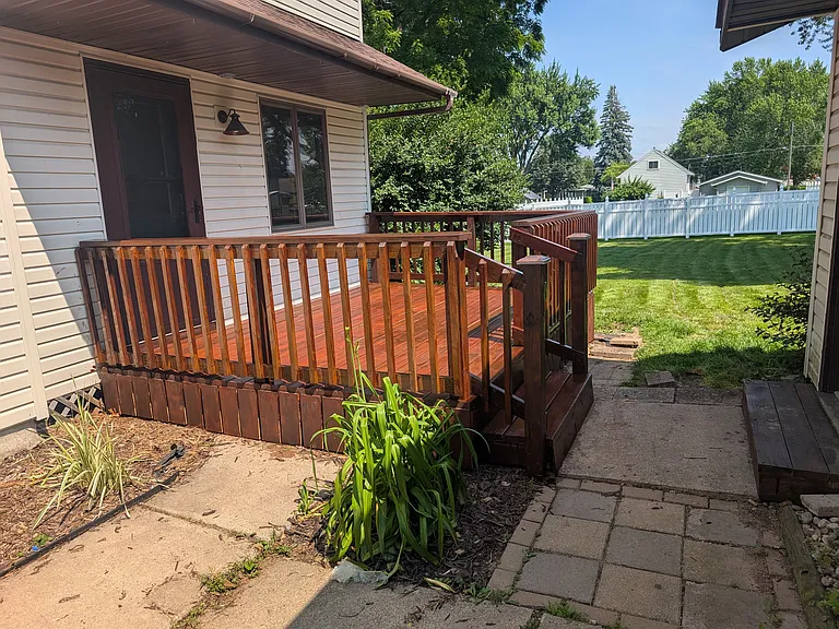 507 N Walnut Ave — Photo 2
