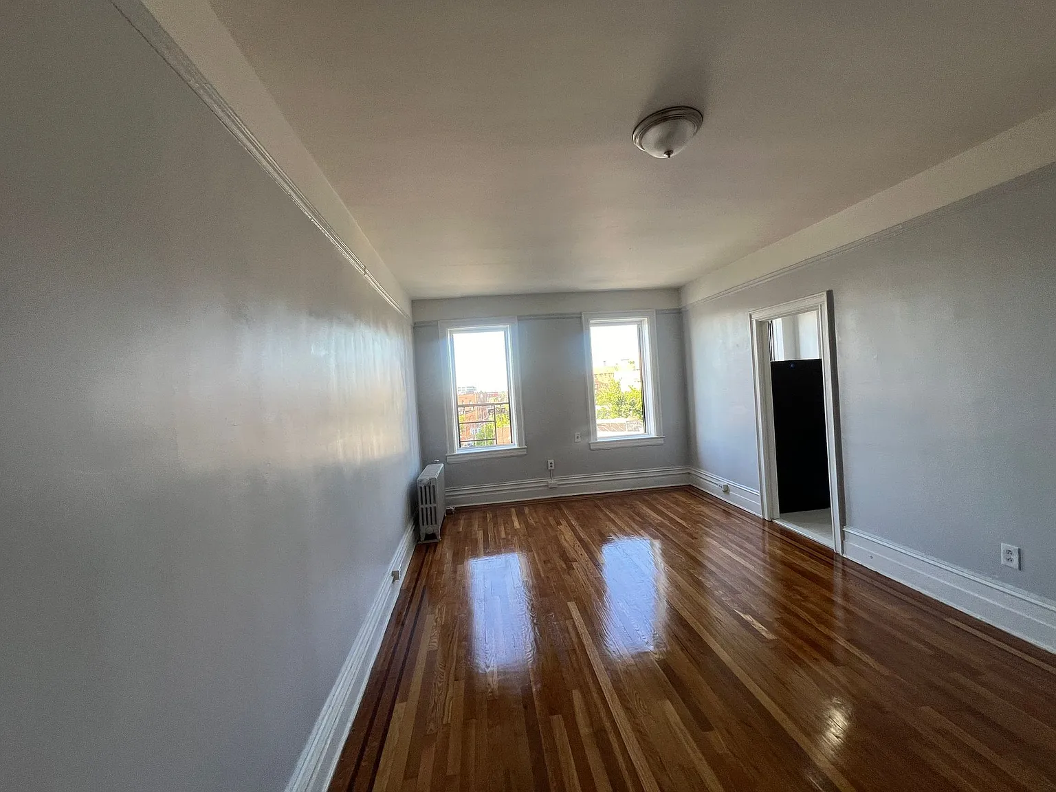 Sevilla Grande - Renovated Units at Journal Square Path — Photo 2