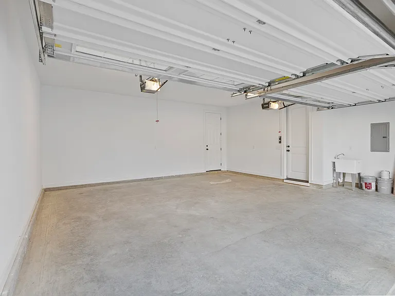 8081 Atlee Ct — Photo 60