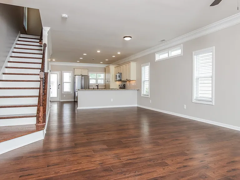 1728 Main Divide Dr — Photo 5