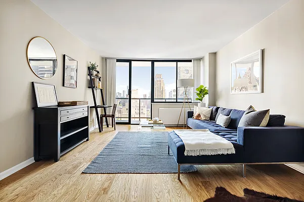 Sold by Compass | media 1