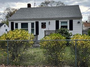 127 Villa Ave, Warwick, RI 02886