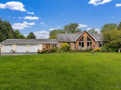 3340 Daniels Rd, Ransomville, NY, 14131