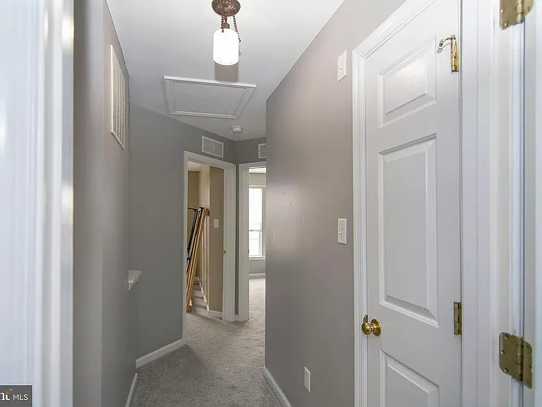 100 Colts Neck Dr — Photo 28