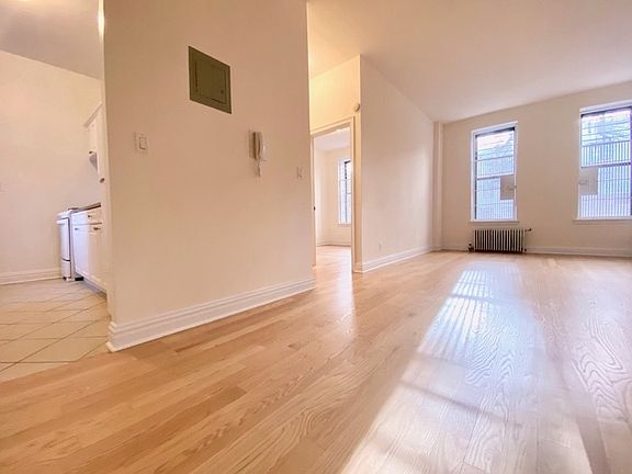 2nd image of 206 W 106th St APT 7