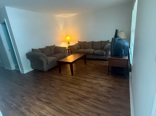 355 Leisure Ct SW, Marietta, GA 30064