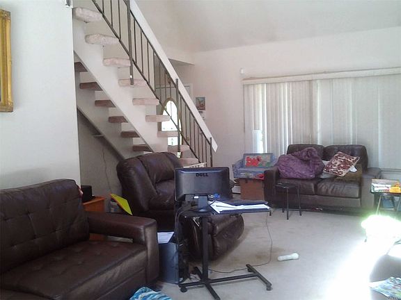 2nd image of 10 Tahoe Ct