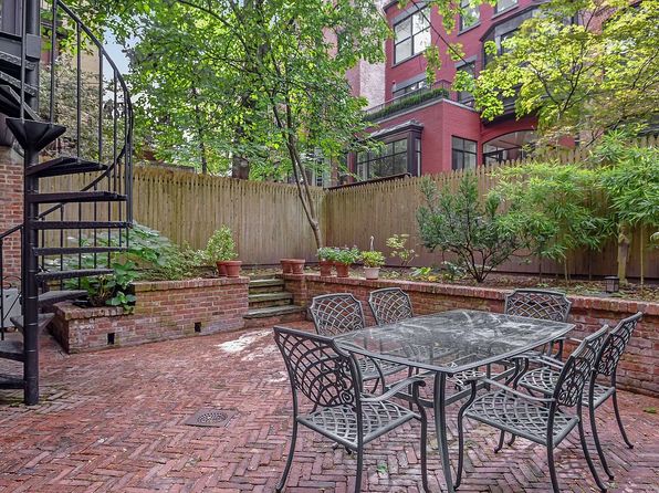 842 Carroll St #1