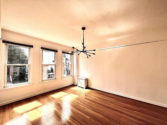 4th image of 1750 Vallejo St APT 306