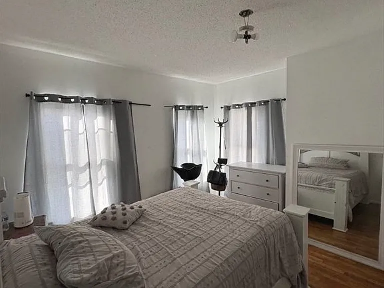 19 Everett Ave #1 — Photo 3