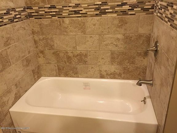 2nd image of 1253C Hamilton Ct #100C