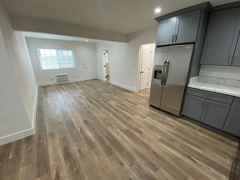 3827 Girard Ave #2 — Photo 5