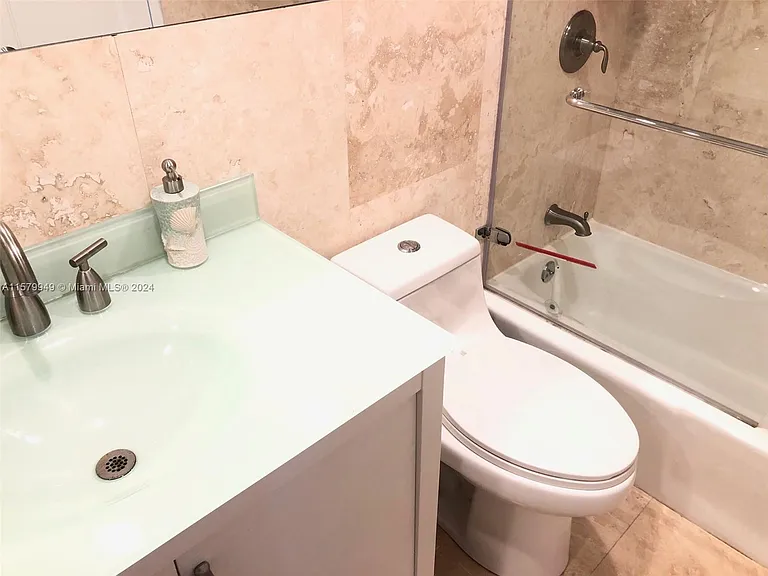 3901 S Ocean Dr #14M — Photo 31