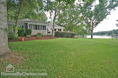 5th image of 49 Lee Road 848
