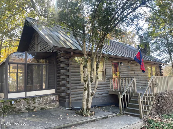 4575 Huron Rd, Nesbit, MS 38651