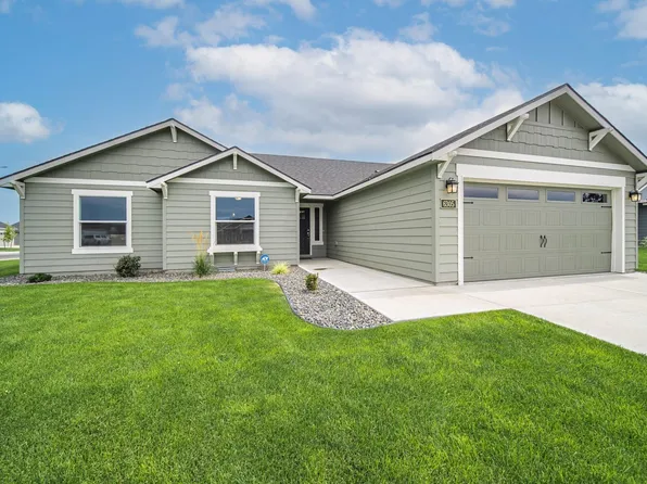 6305 Nauvoo Ln, Pasco, WA 99301