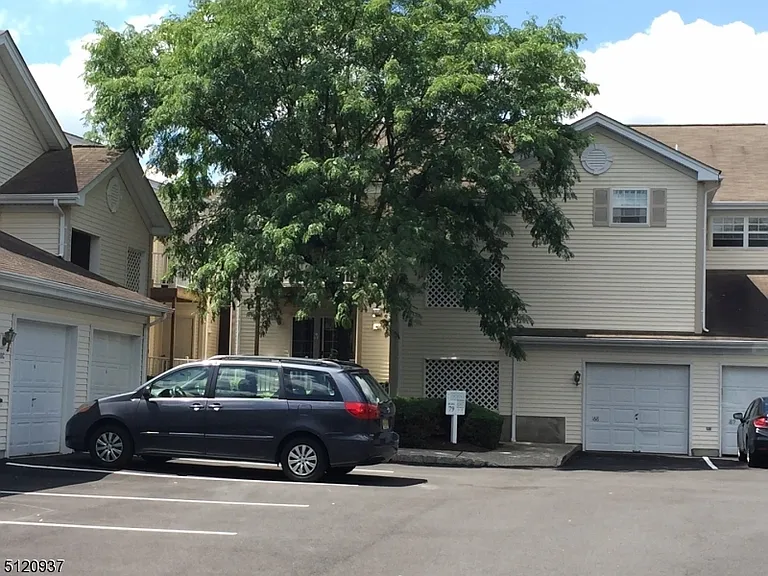 186 Potomac Dr — Photo 3