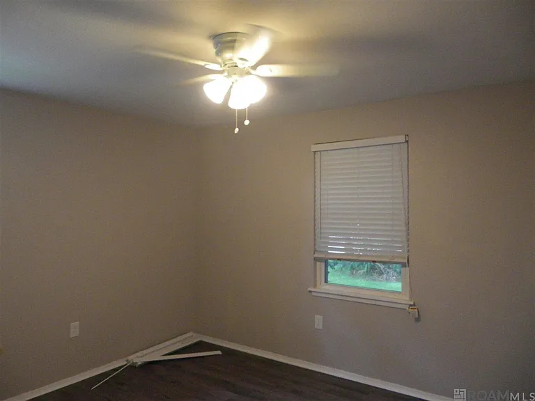 4085 Fleet Dr — Photo 12