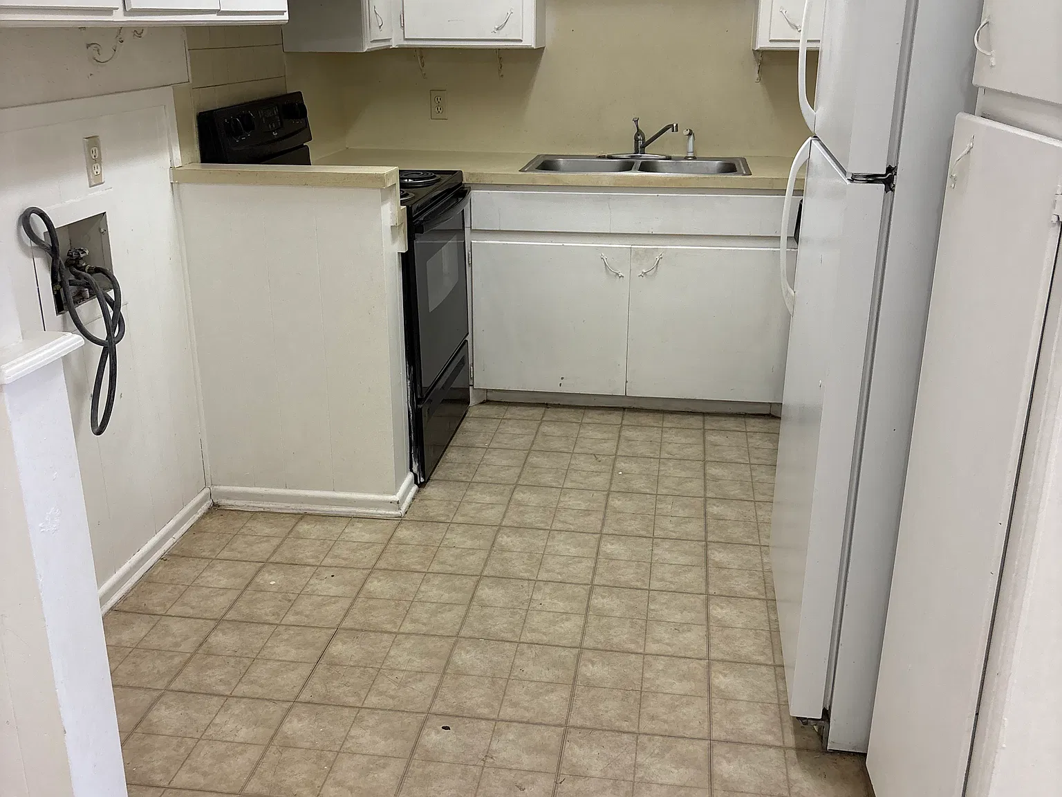 2 bed, 1050 sqft, $695 — Photo 4
