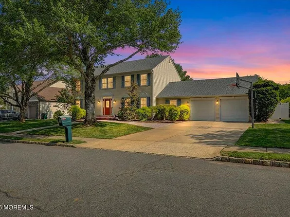 5 Pine Lane, Marlboro, NJ 07746