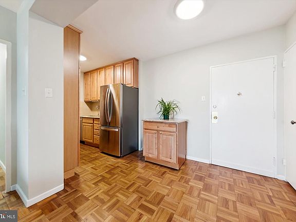 4th image of 2475 Virginia Ave NW #815
