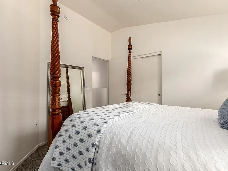 2250 E Deer Valley Rd #15 — Photo 21