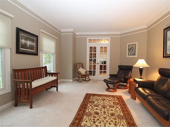 3rd image of 7069 Colesbrooke Dr