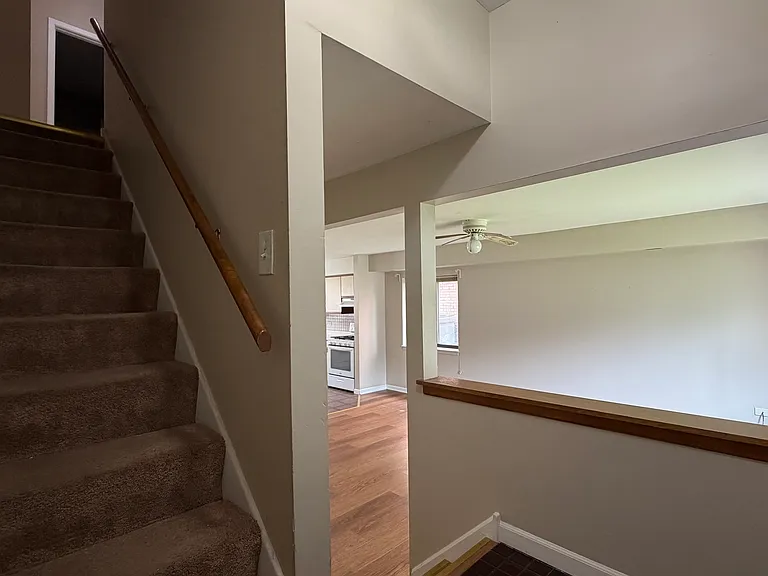 27W106 Cooley Ave — Photo 9