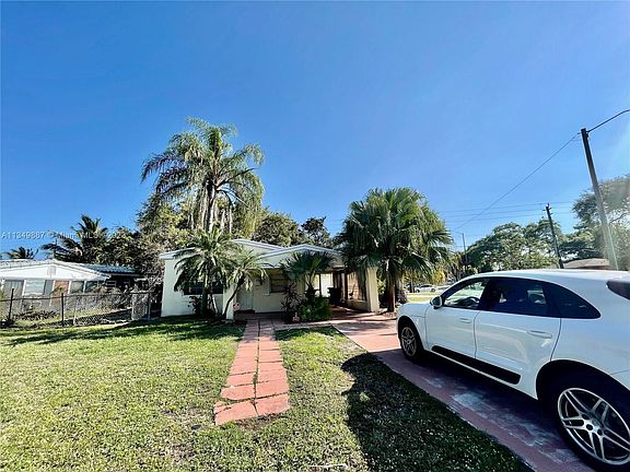 2nd image of 2100 NE 173rd St