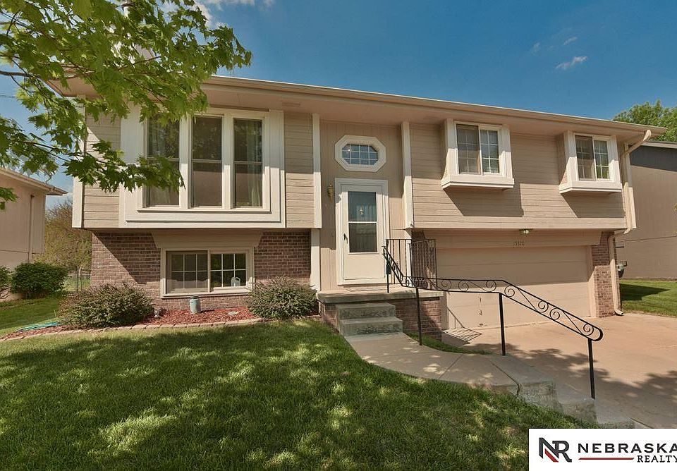 1st image of 15320 Chalco Pointe Dr
