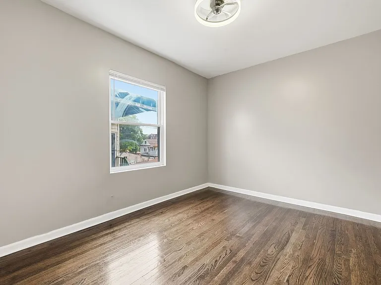 8041 S Laflin St #2 — Photo 17