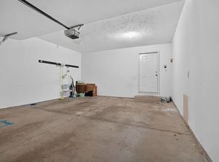 1104 Ekstam Dr APT 3, Bloomington, IL 61704