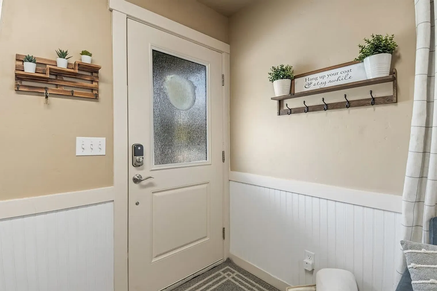 2 bed, 2.0 bath, 957 sqft, $4,205 — Photo 4