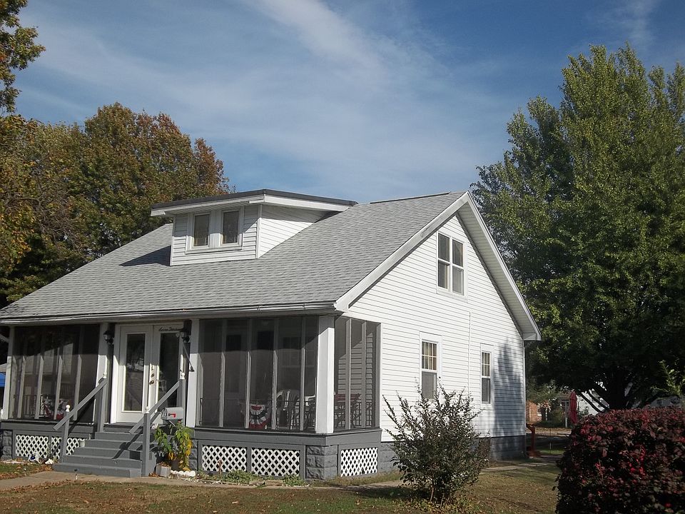 1st image of 713 N High St