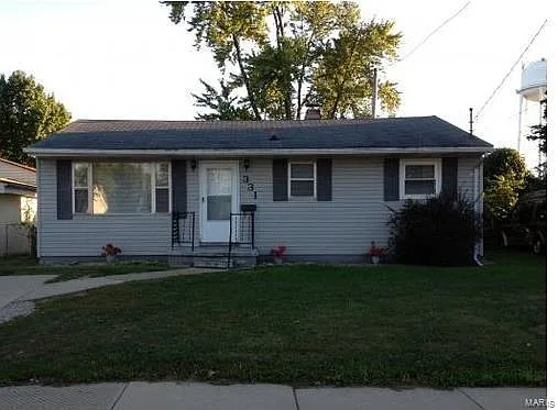 331 W Corbin St photo 1