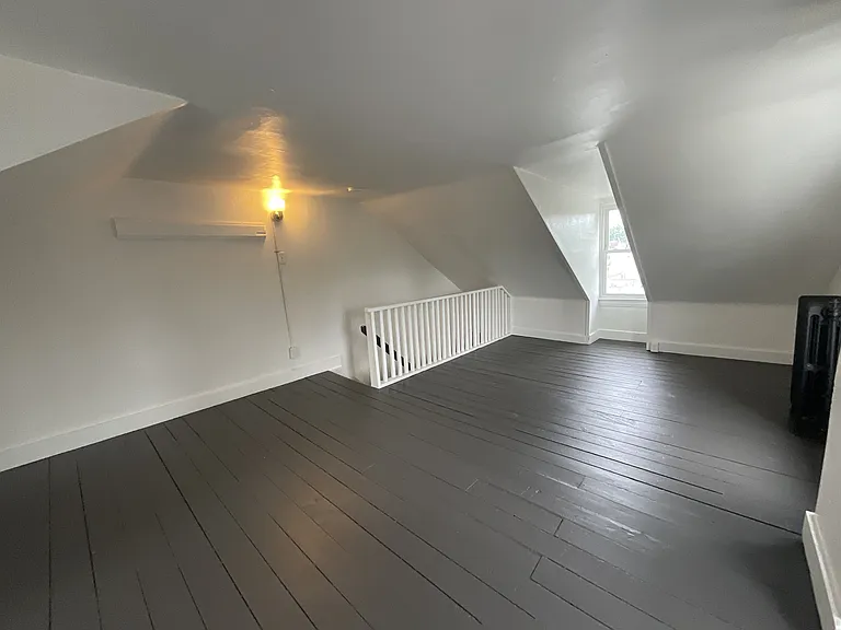 120 S Hartley St — Photo 9