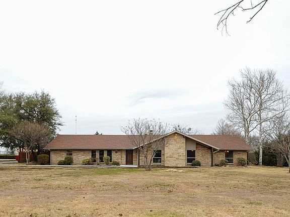 2nd image of 350 Shiloh Dr