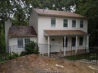 7100 Cynthia Ct, Annandale, VA 22003