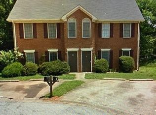 5205 Ridge Forest Dr, Stone Mountain, GA 30083