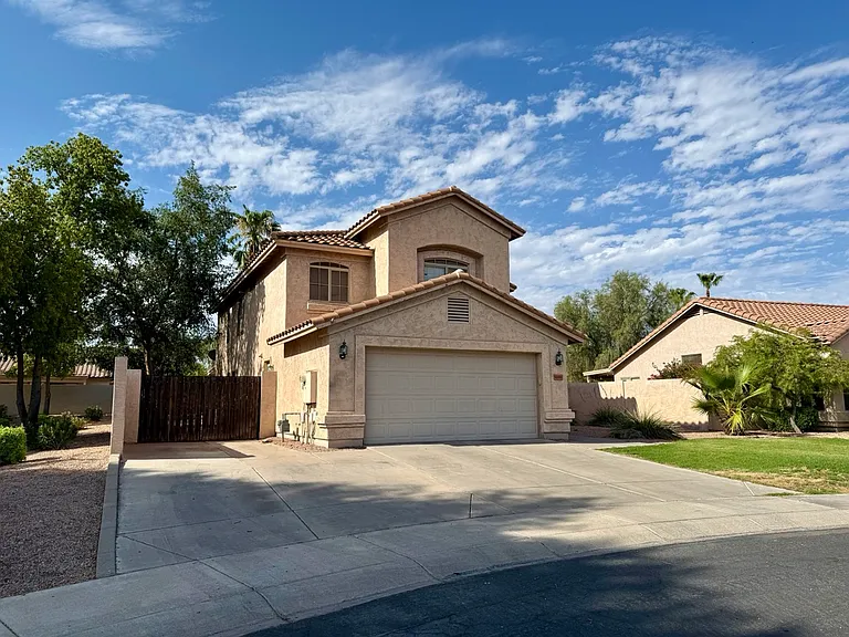 1273 W Swan Ct — Photo 3