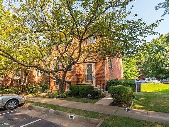 4th image of 10102 Ebenshire Ct