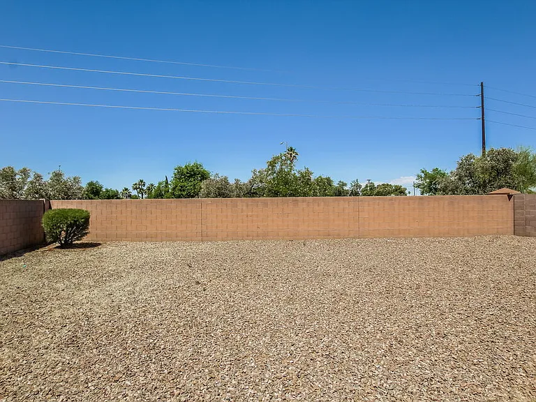 1840 S 106th Ln — Photo 18