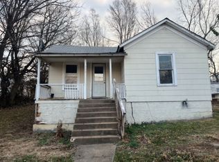 303 Cardinal St, Park Hills, MO 63601