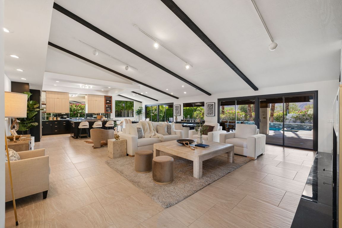 next background image