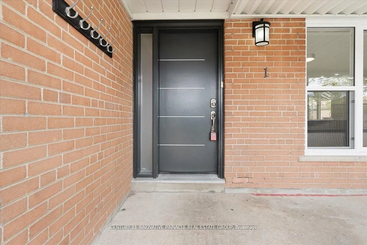 3 bed, $2,700 — Photo 4